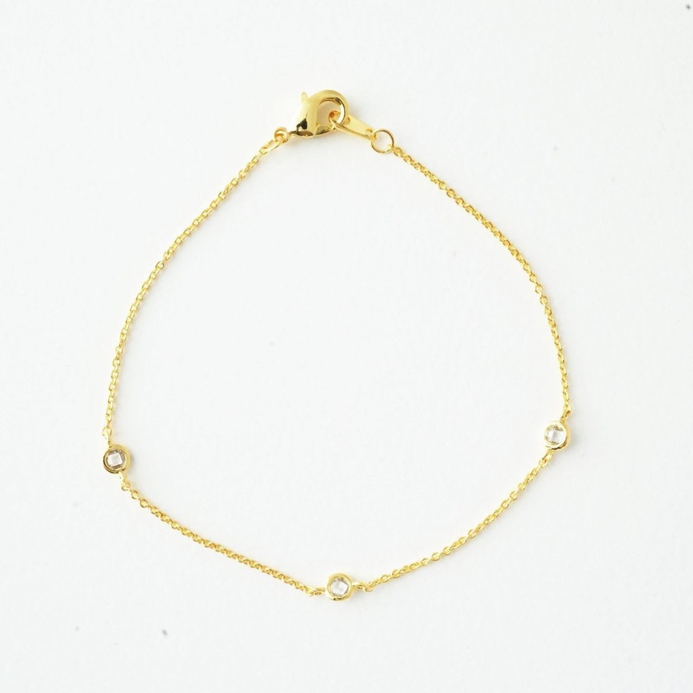 Honeycat crystal bezel trio bracelet in gold